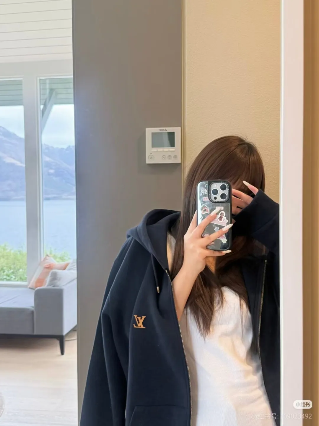 Louis Vuitton/Louis Vuitton leather logo zipper hooded jacket